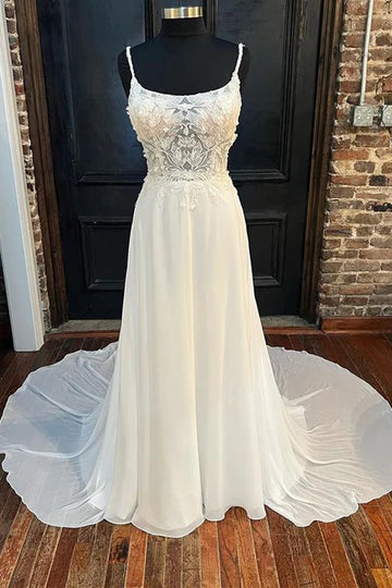 Vestido de novia largo hasta el suelo con escote redondo y encaje floral